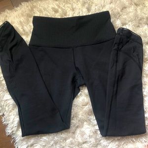 Lululemon train times 25” black